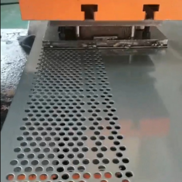 SUS304 Stainless Steel Perforated Plate Manufacturer